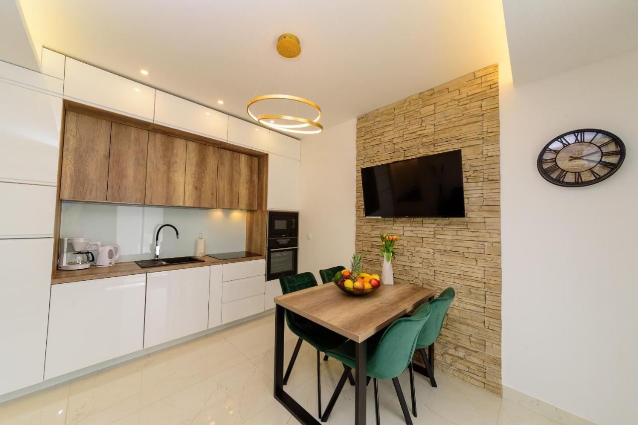 Apartmani Bokin โบล ภายนอก รูปภาพ
