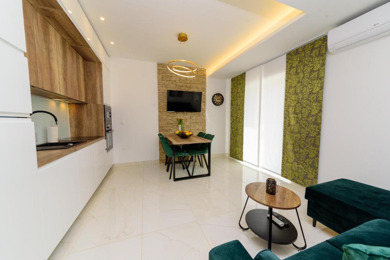 Apartmani Bokin โบล ภายนอก รูปภาพ