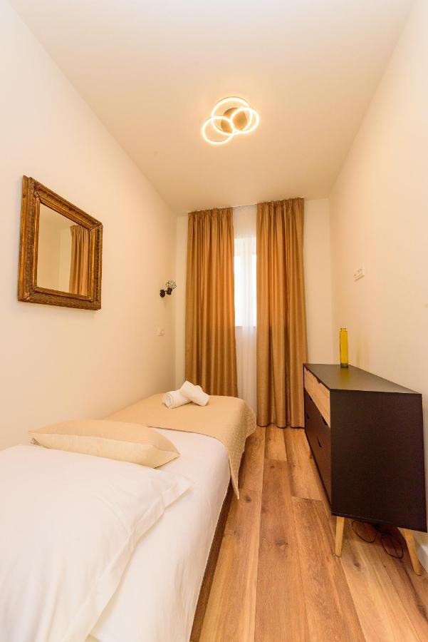 Apartmani Bokin โบล ภายนอก รูปภาพ