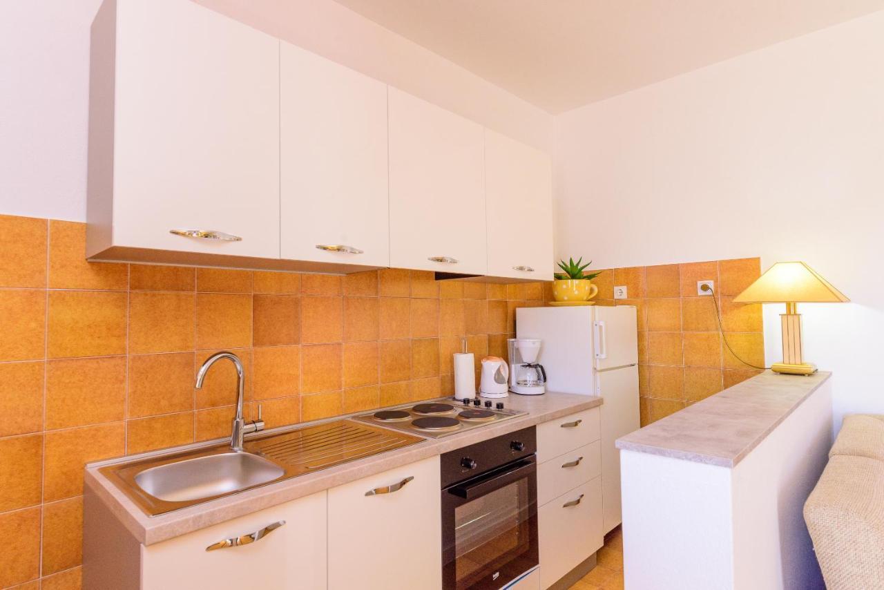 Apartmani Bokin โบล ภายนอก รูปภาพ